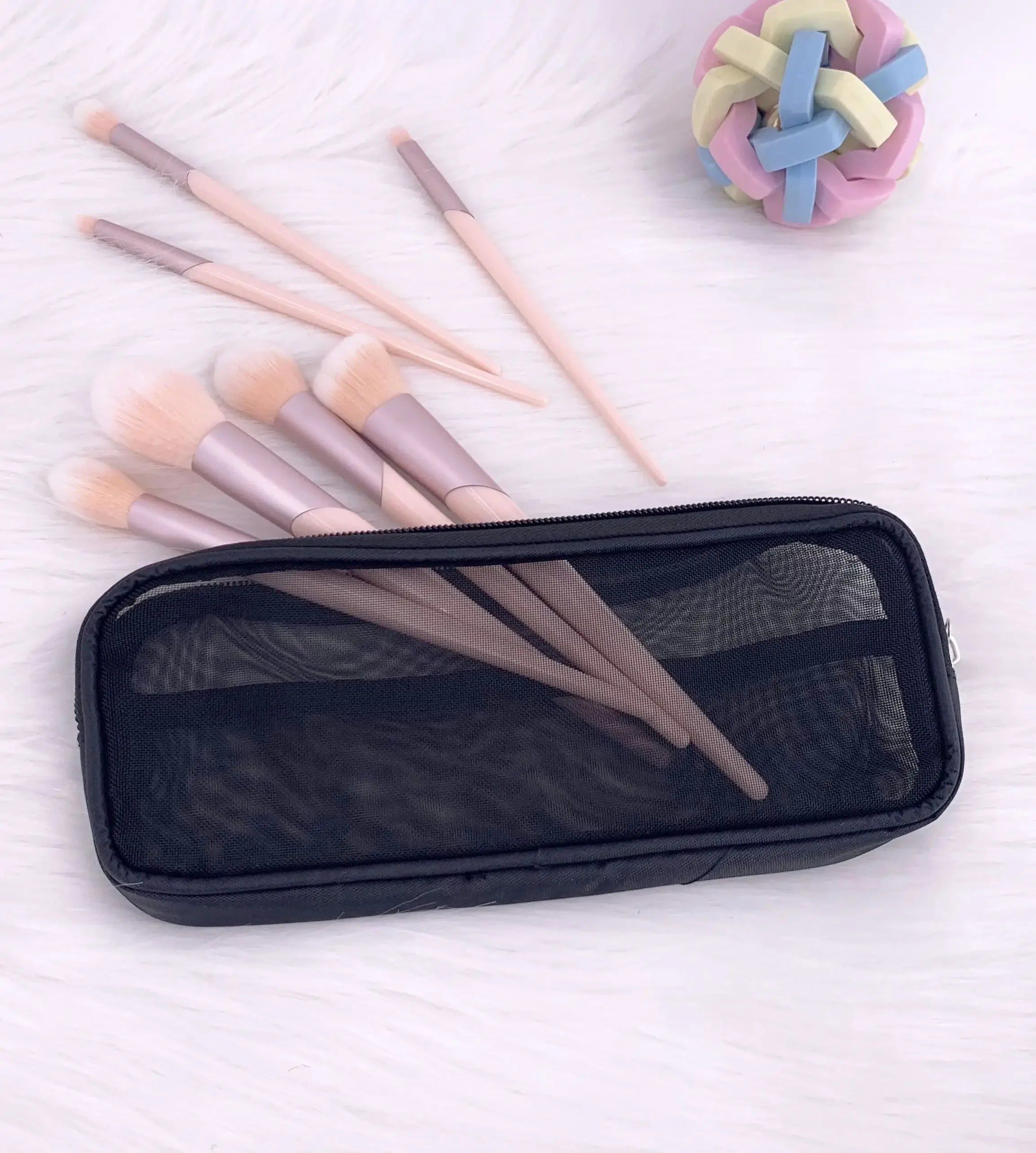Makeup Brush Travel Bag Portable and Simple Makeup Storage Bag Mesh Design Large Capacity High-capacity Portable Makeup Pouch